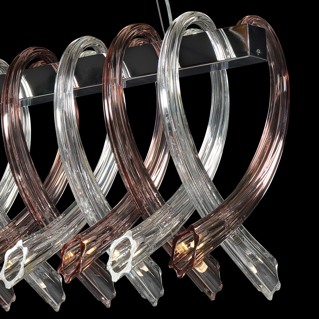Elegant Linear Twist